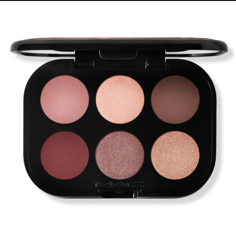 MAC Connect In Colour Eye Shadow Palette Embedded In Burgundy
